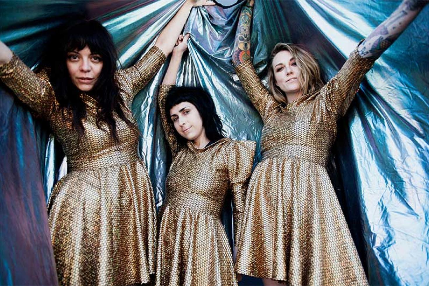 The Coathangers share new video for 'Step Back'