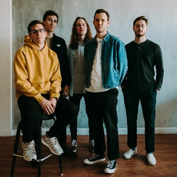 Knuckle Puck share 'Earthquake' video